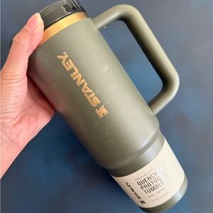 STANLEY Quencher ProTour Flip Straw Tumbler with Leakproof Lid 30 OZ